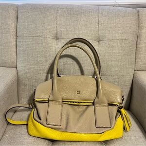 Kate Spade cream and yellow leather purse— Classic, Spacious, and Chic!